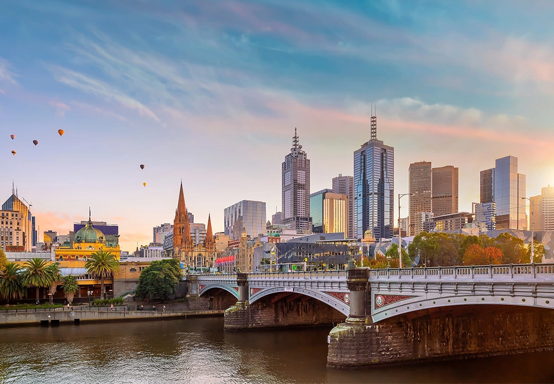 Melbourne laneway and city scenery